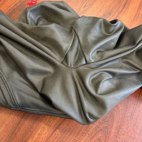 Spanx Faux Leather Moto Leggings gray medium - Picture 8 of 11